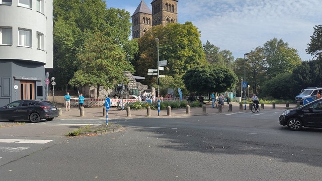 AfD Info Stand am Haarmannsbrunnen in Osnabrück 